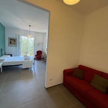 Homestay Rubino - *